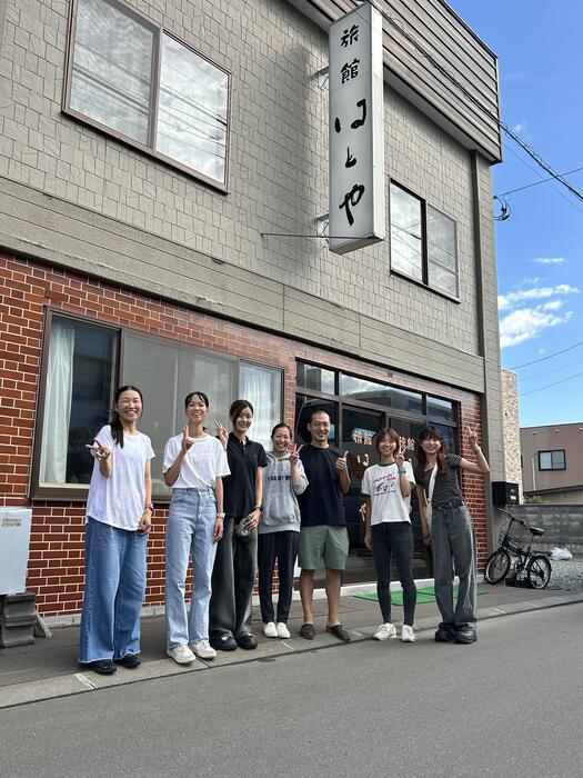 合宿終了時、宿舎の方との記念撮影